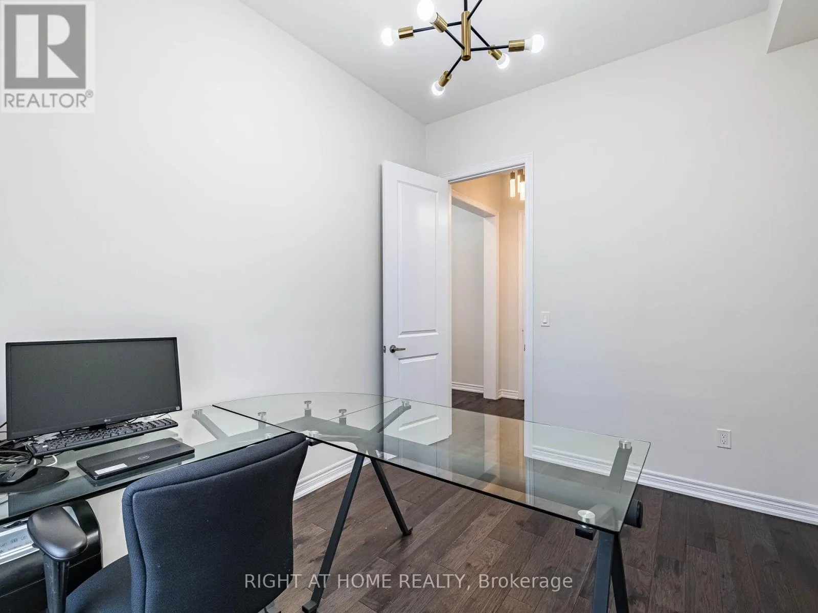 16 CHARING CROSS GATE