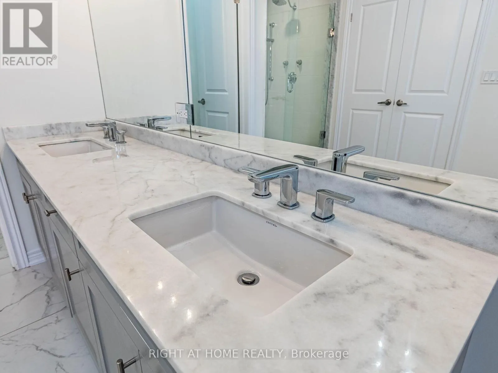 16 CHARING CROSS GATE