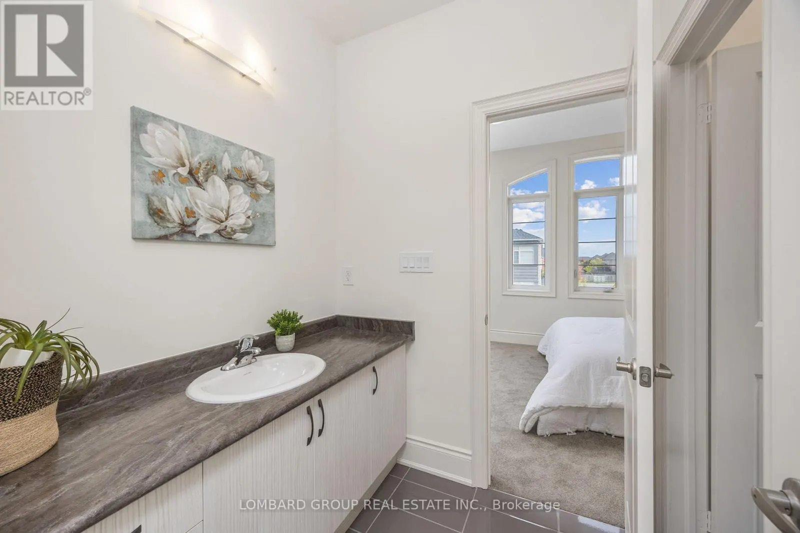 37 NORTH PARK BOULEVARD