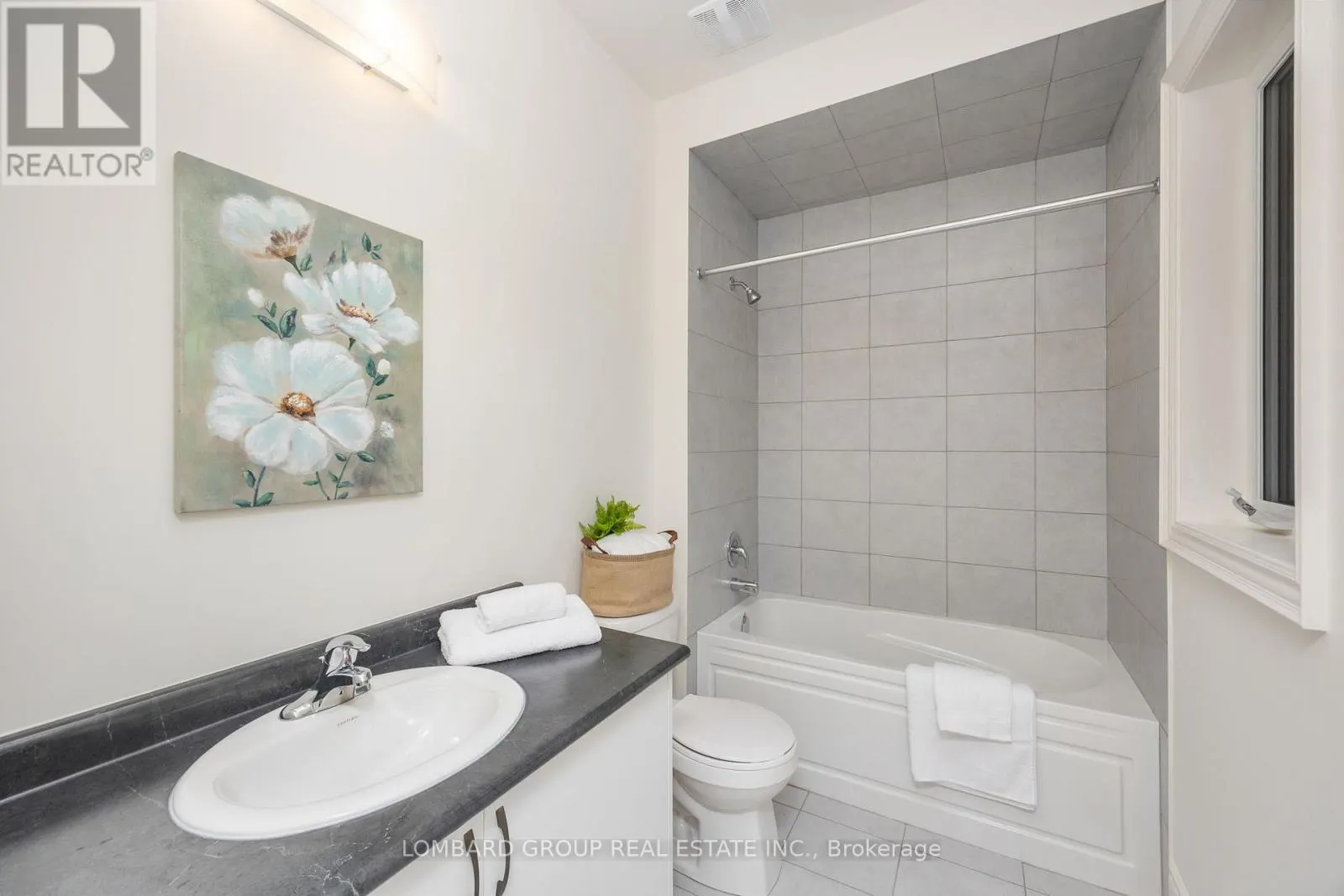 37 NORTH PARK BOULEVARD