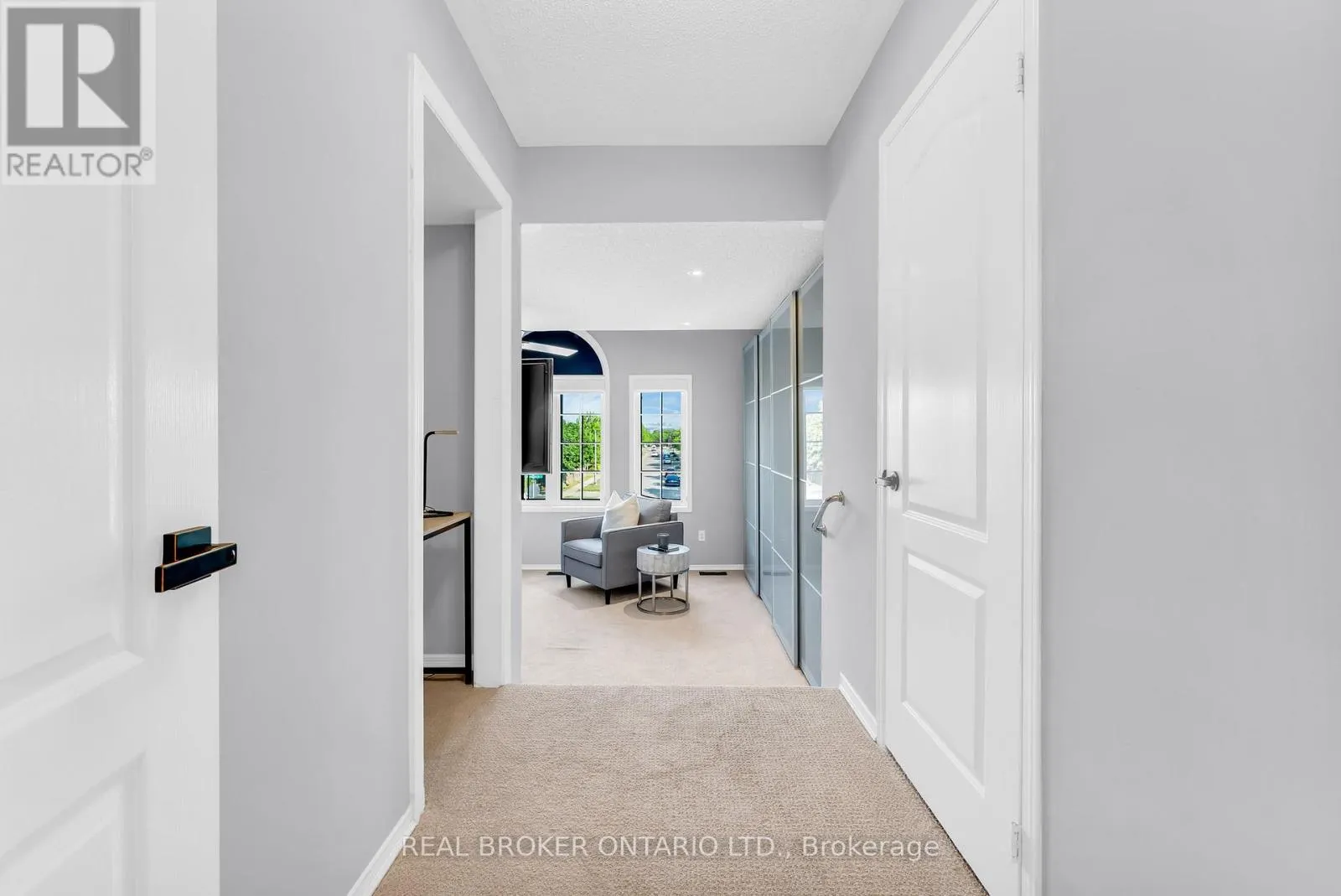 2293 WOODCREST DRIVE