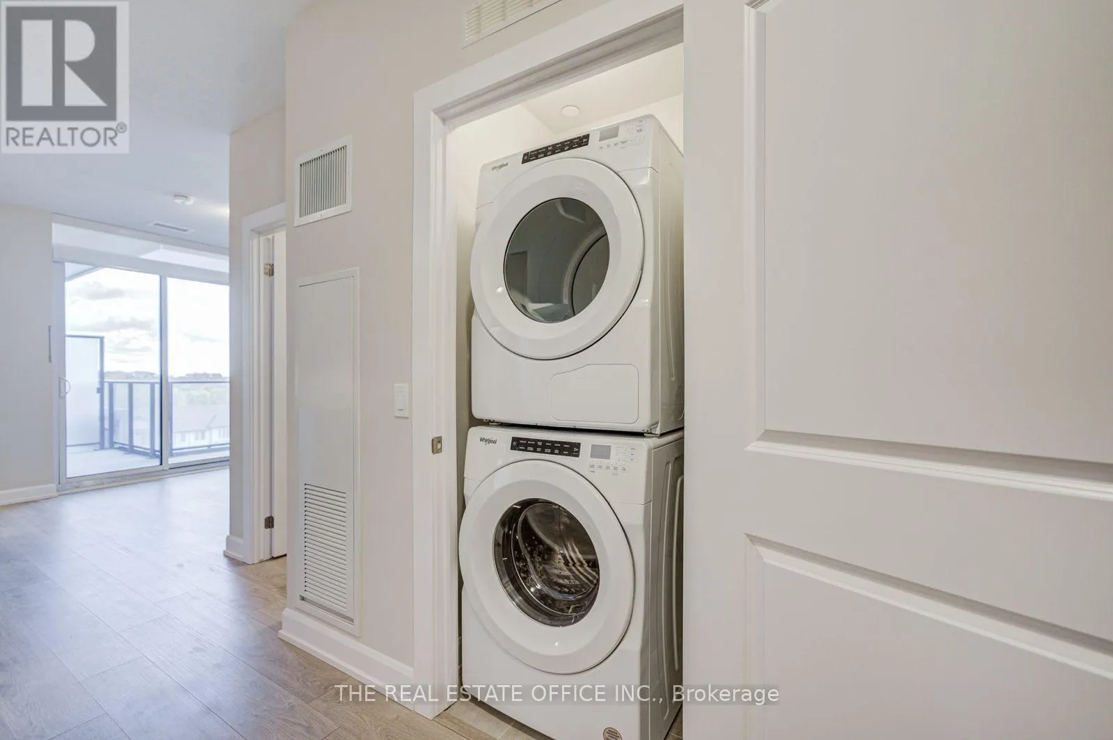 601 - 3220 WILLIAM COLTSON AVENUE