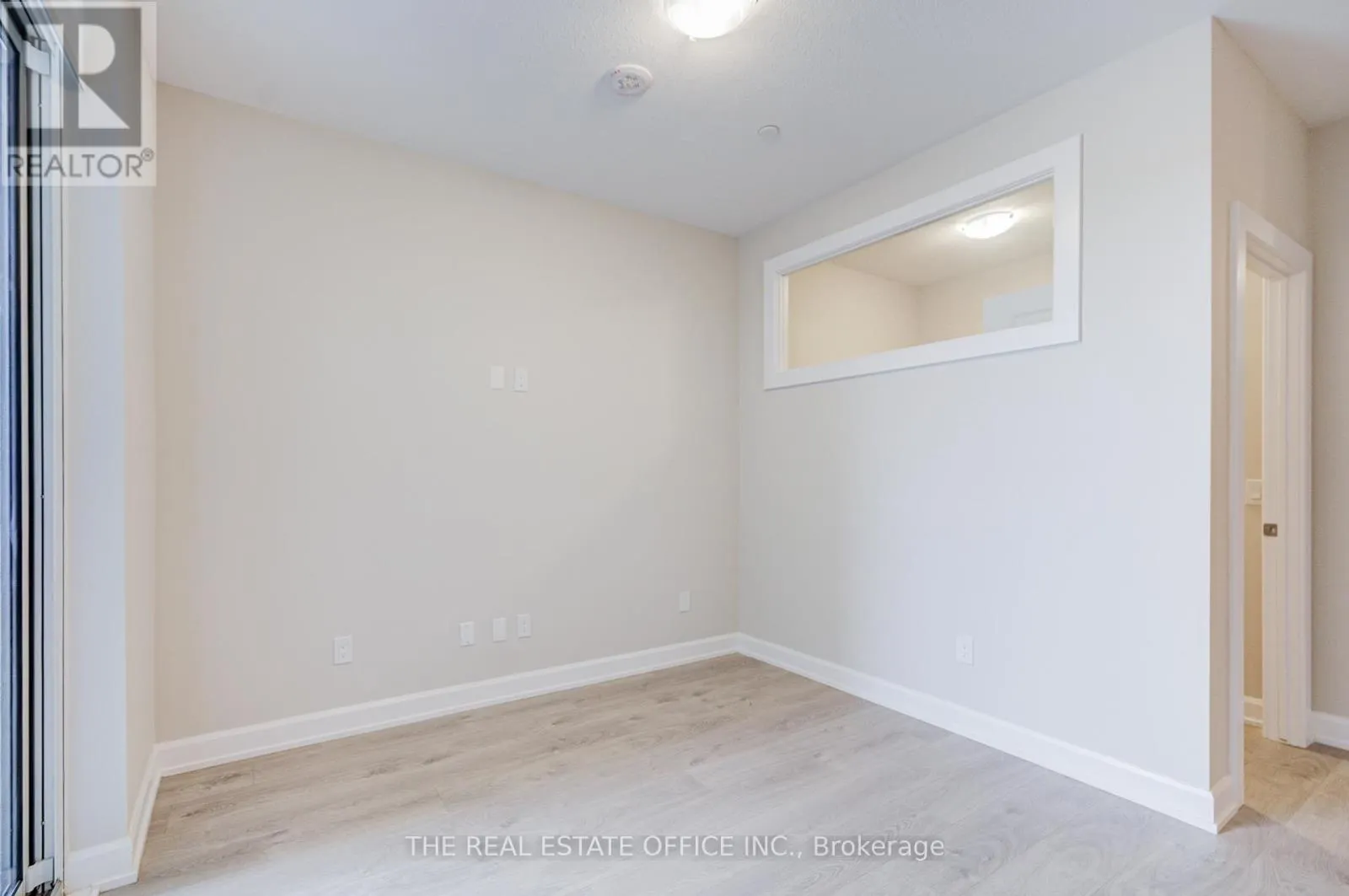 601 - 3220 WILLIAM COLTSON AVENUE