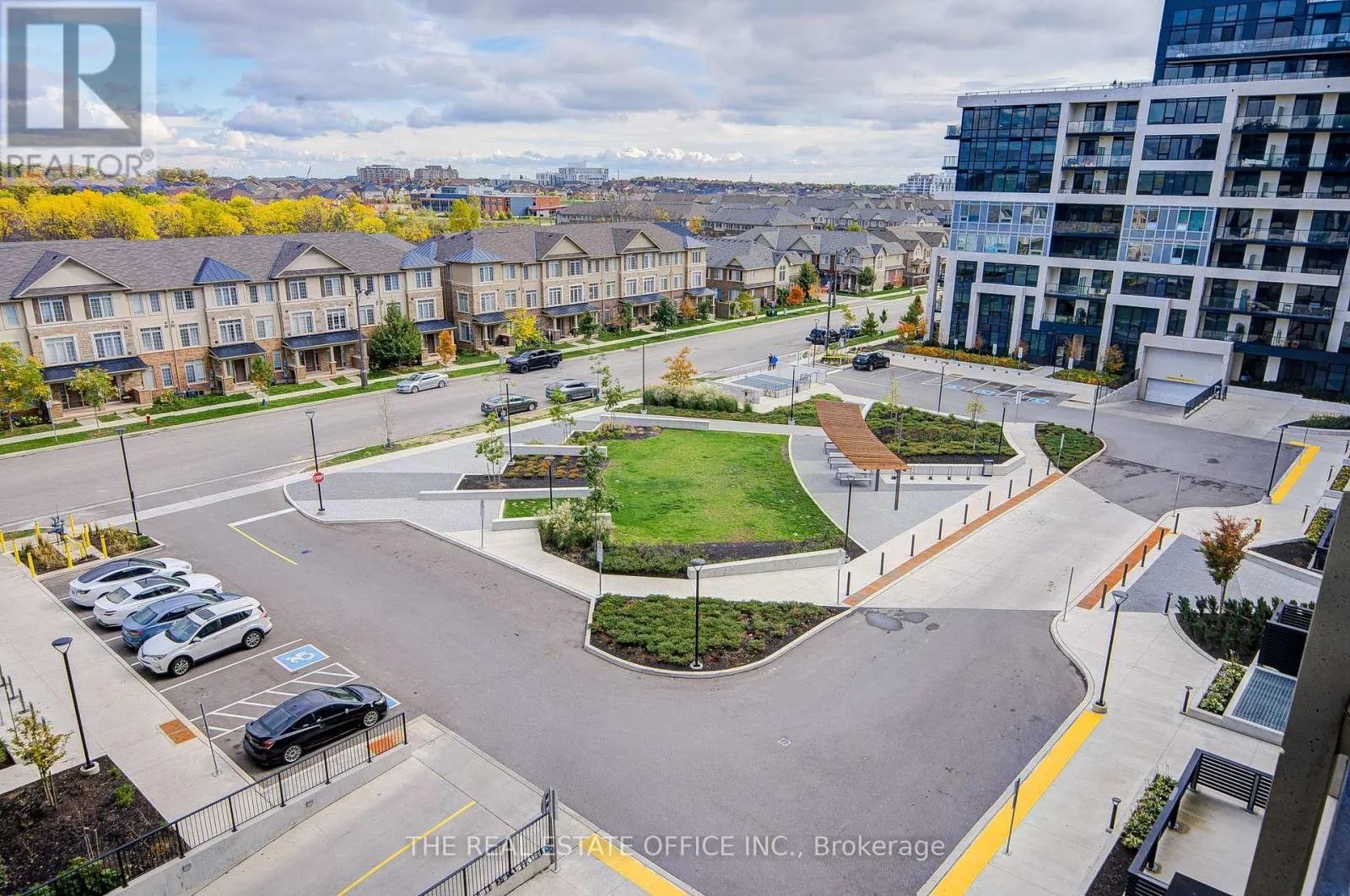 601 - 3220 WILLIAM COLTSON AVENUE