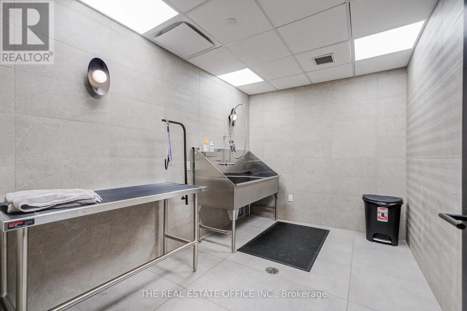 601 - 3220 WILLIAM COLTSON AVENUE