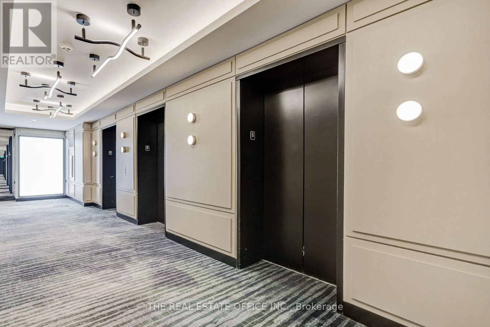 601 - 3220 WILLIAM COLTSON AVENUE