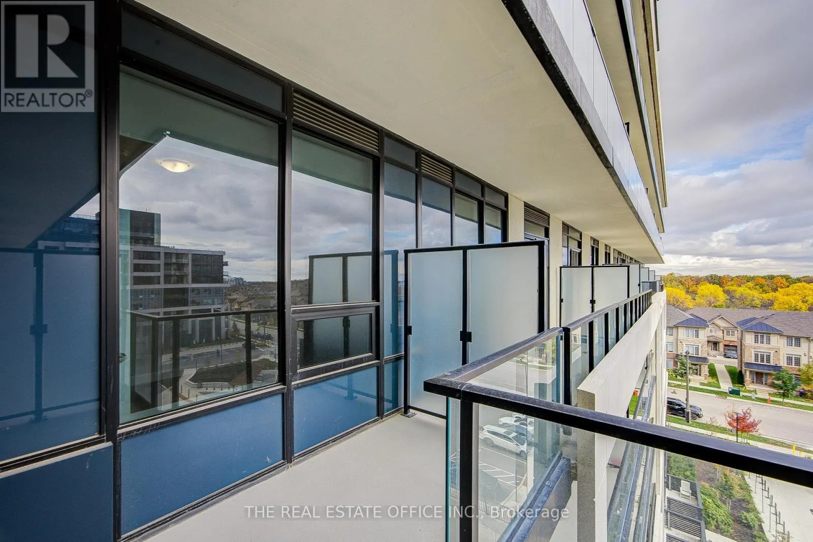 601 - 3220 WILLIAM COLTSON AVENUE