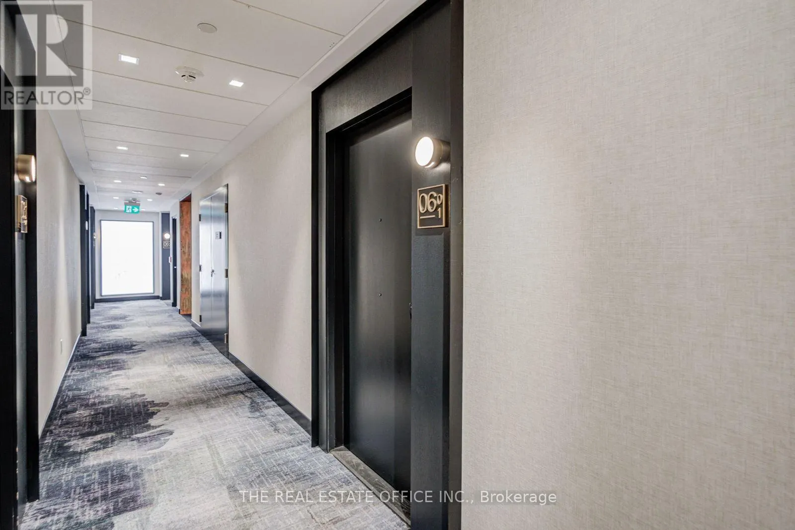 601 - 3220 WILLIAM COLTSON AVENUE