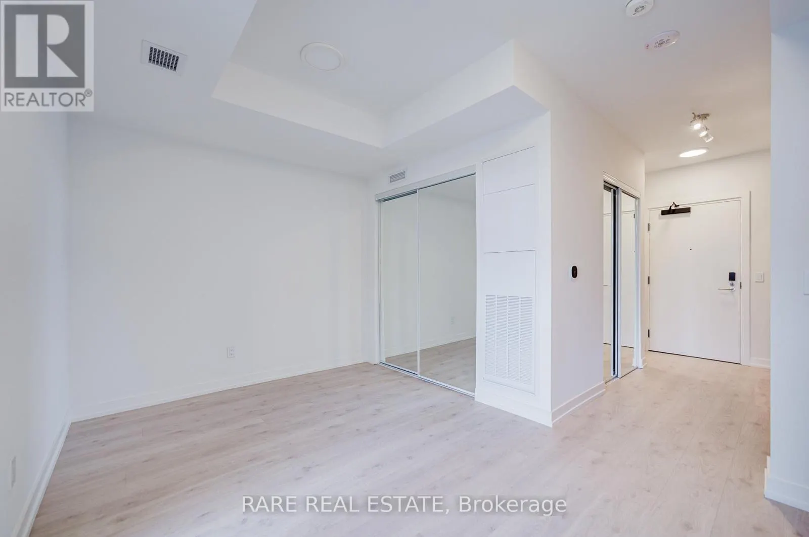 359 - 2501 SAW WHET BOULEVARD