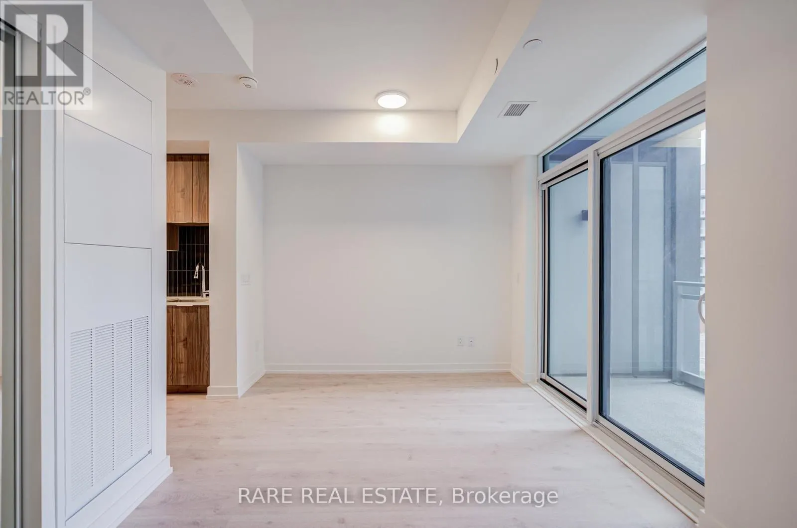 359 - 2501 SAW WHET BOULEVARD