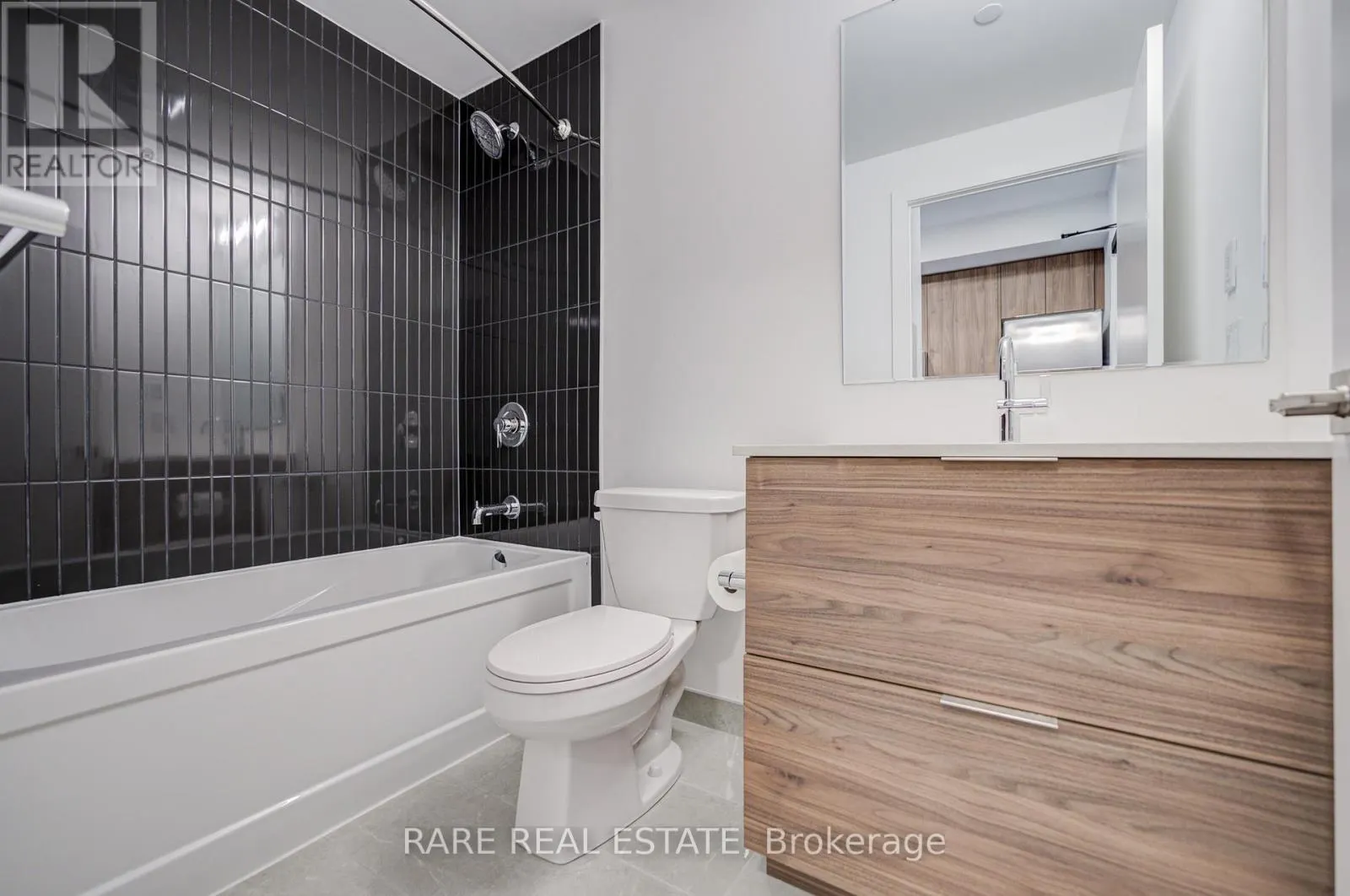 359 - 2501 SAW WHET BOULEVARD