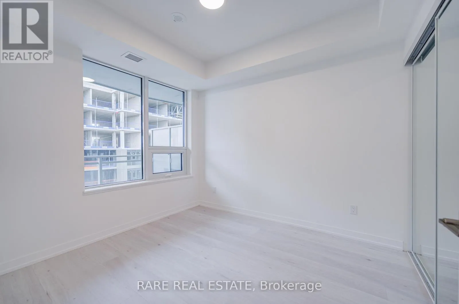 312 - 2501 SAW WHET BOULEVARD