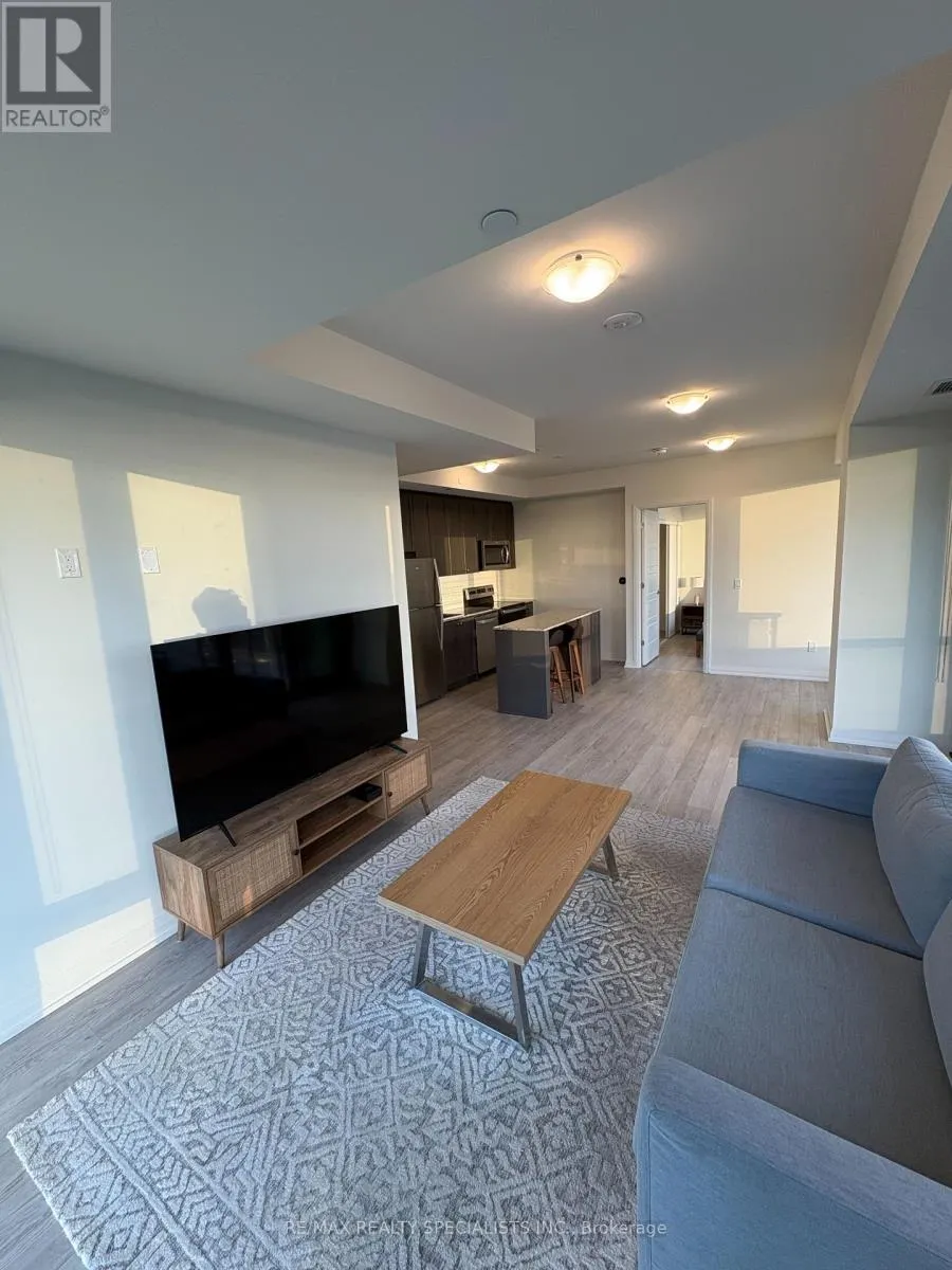 811 - 3006 WILLIAM CUTMORE BOULEVARD