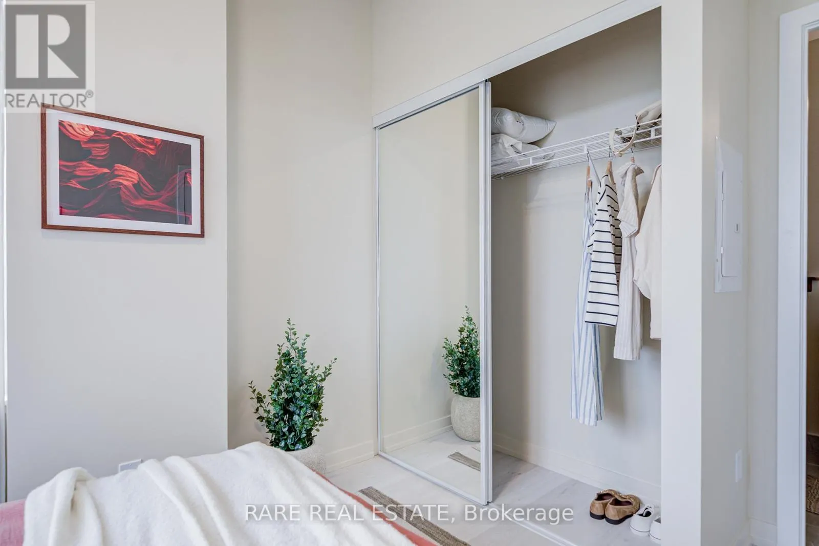 413 - 2501 SAW WHET BOULEVARD