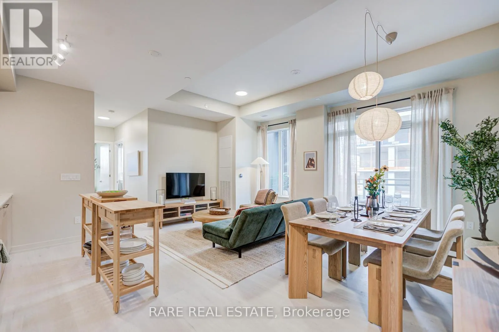 413 - 2501 SAW WHET BOULEVARD