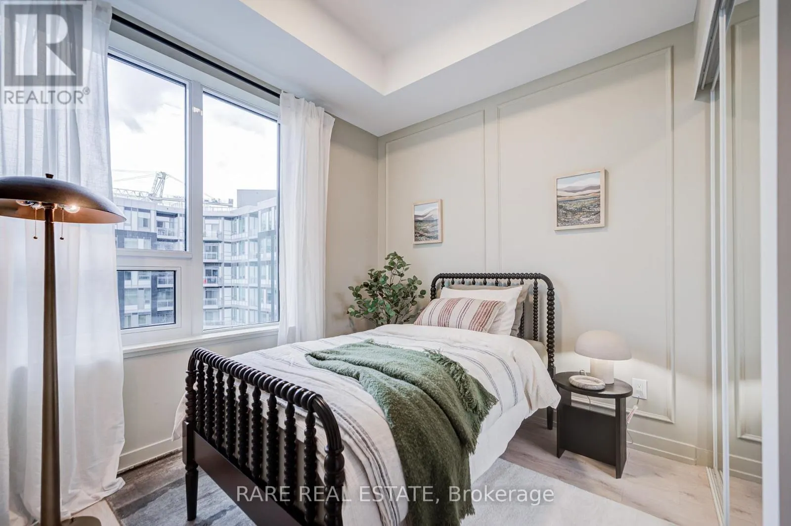 444 - 2501 SAW WHET BOULEVARD