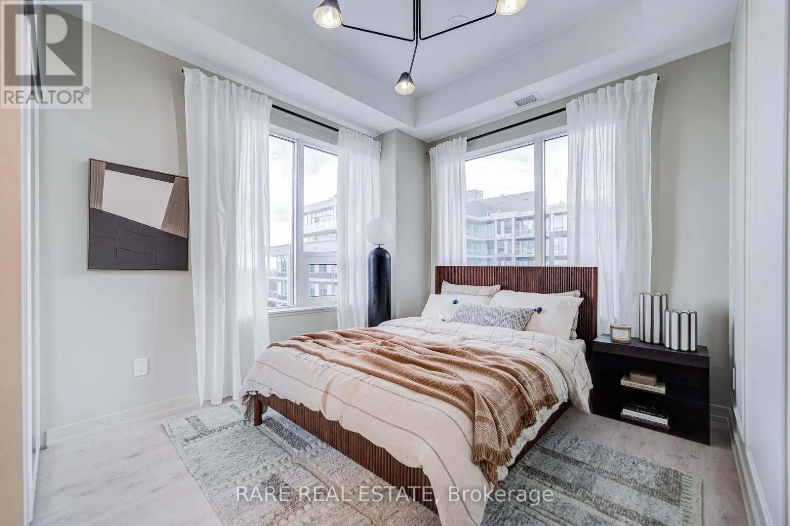 444 - 2501 SAW WHET BOULEVARD