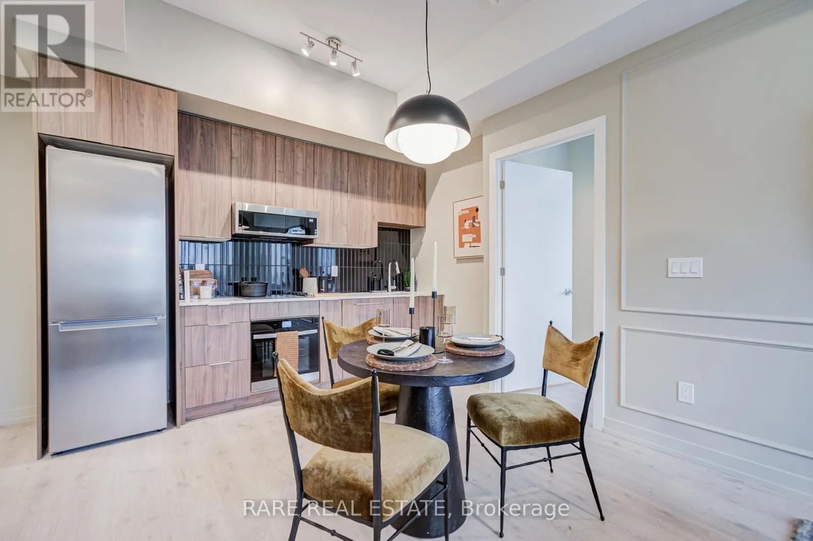 444 - 2501 SAW WHET BOULEVARD