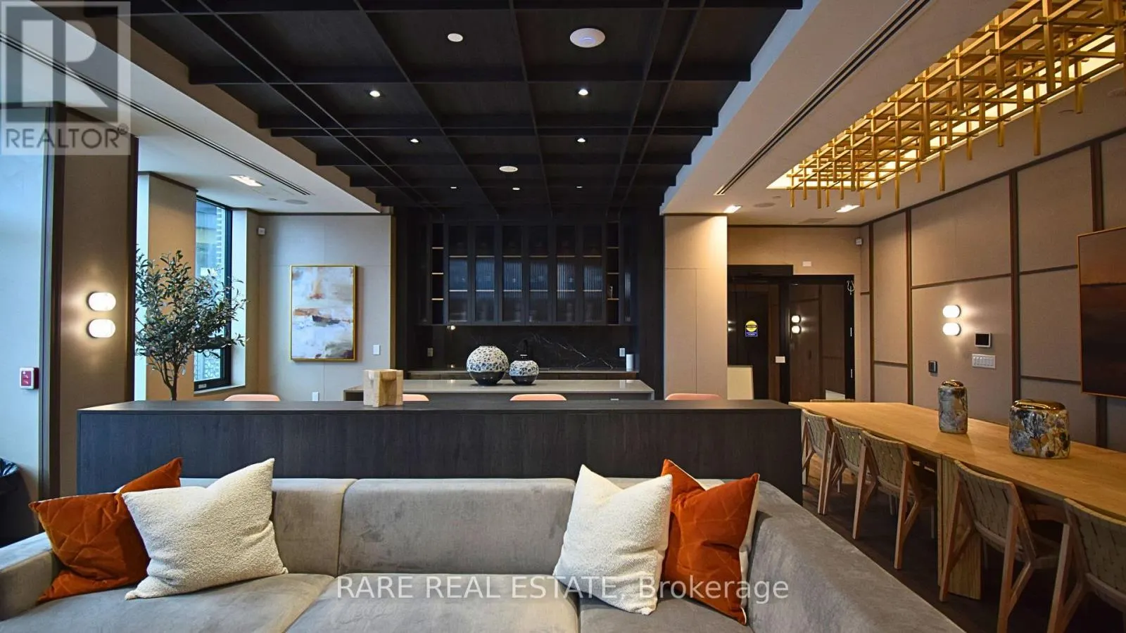 403 - 2501 SAW WHET BOULEVARD