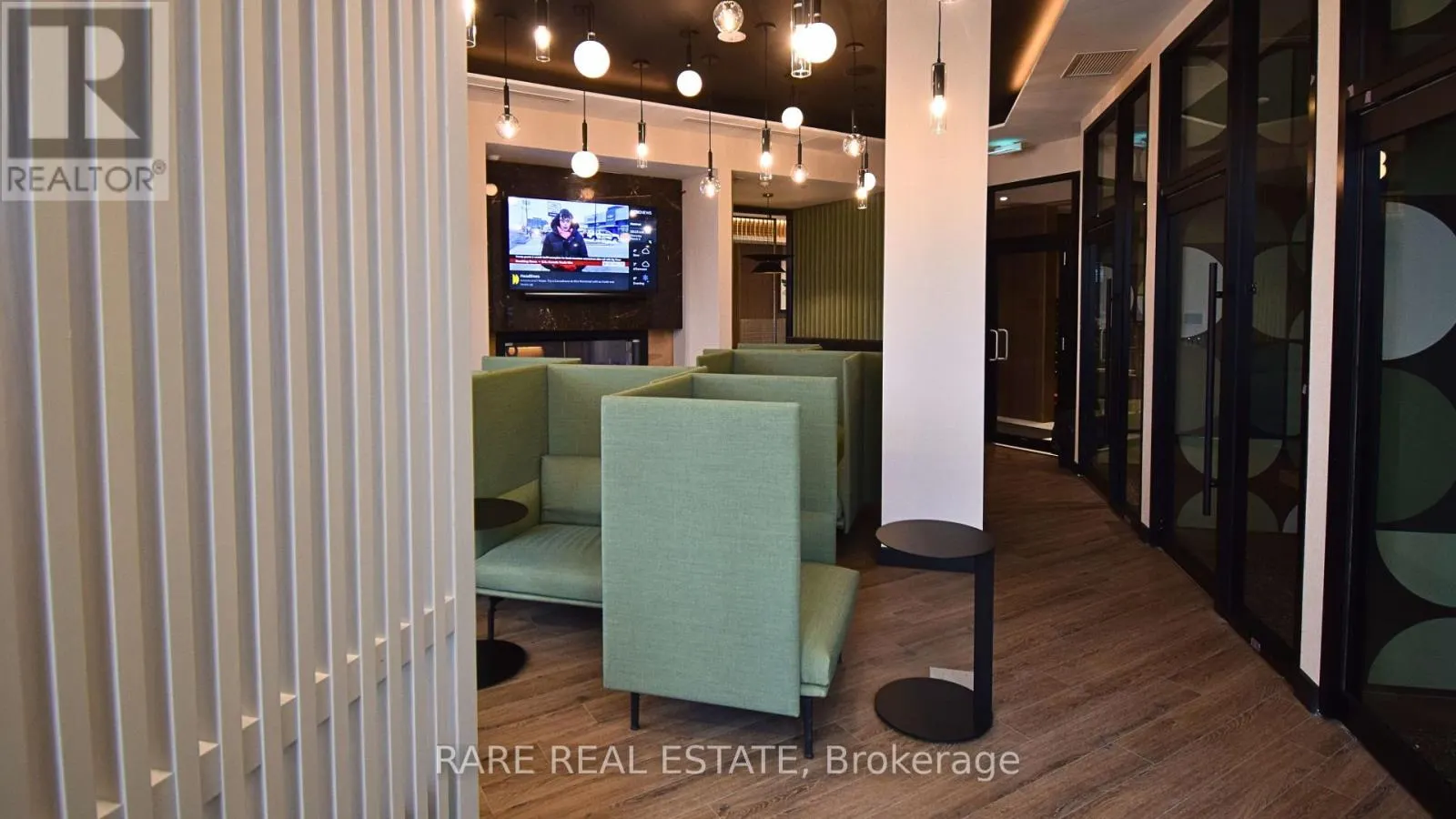 403 - 2501 SAW WHET BOULEVARD