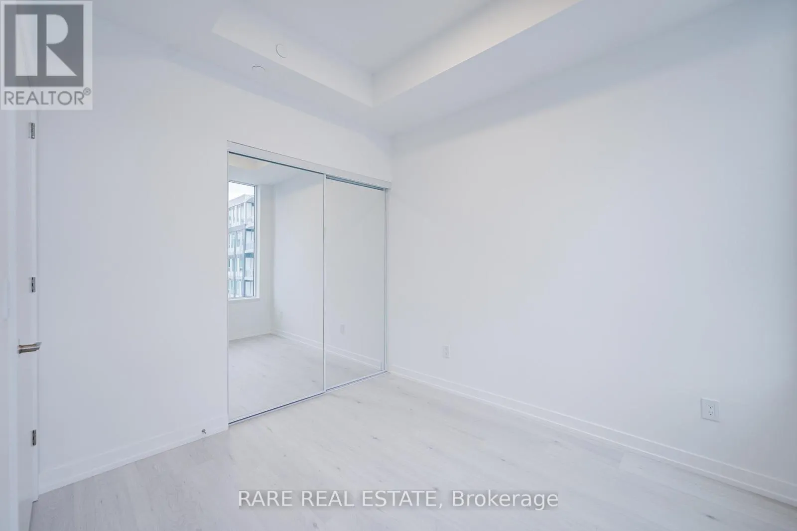 403 - 2501 SAW WHET BOULEVARD