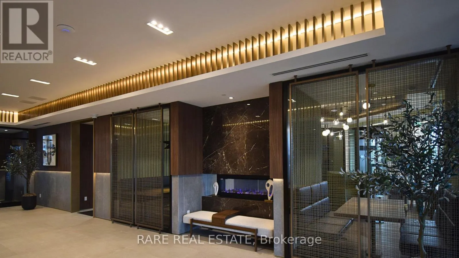 450 - 2501 SAW WHET BOULEVARD