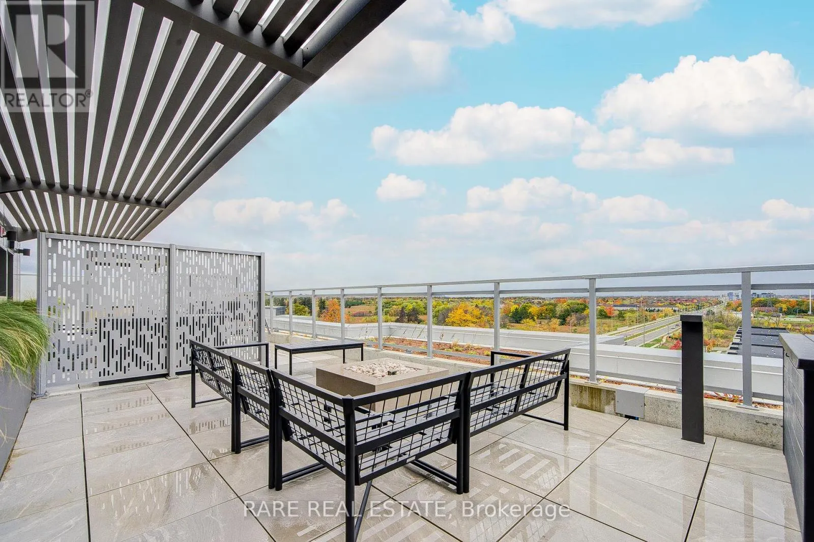 450 - 2501 SAW WHET BOULEVARD