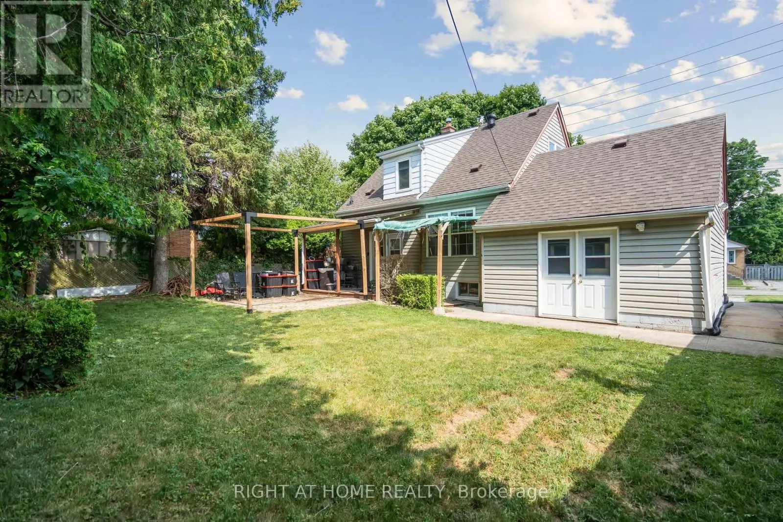 2343 MOUNTAINSIDE DRIVE