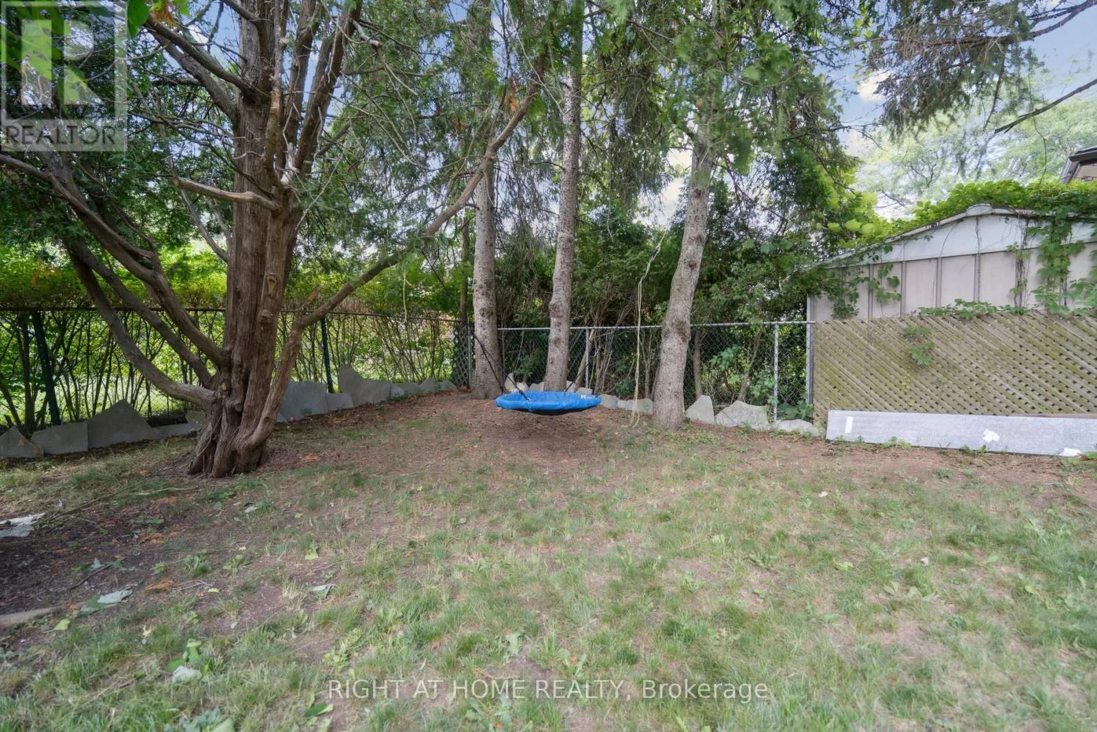 2343 MOUNTAINSIDE DRIVE