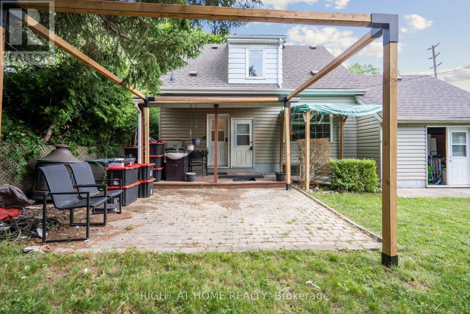 2343 MOUNTAINSIDE DRIVE