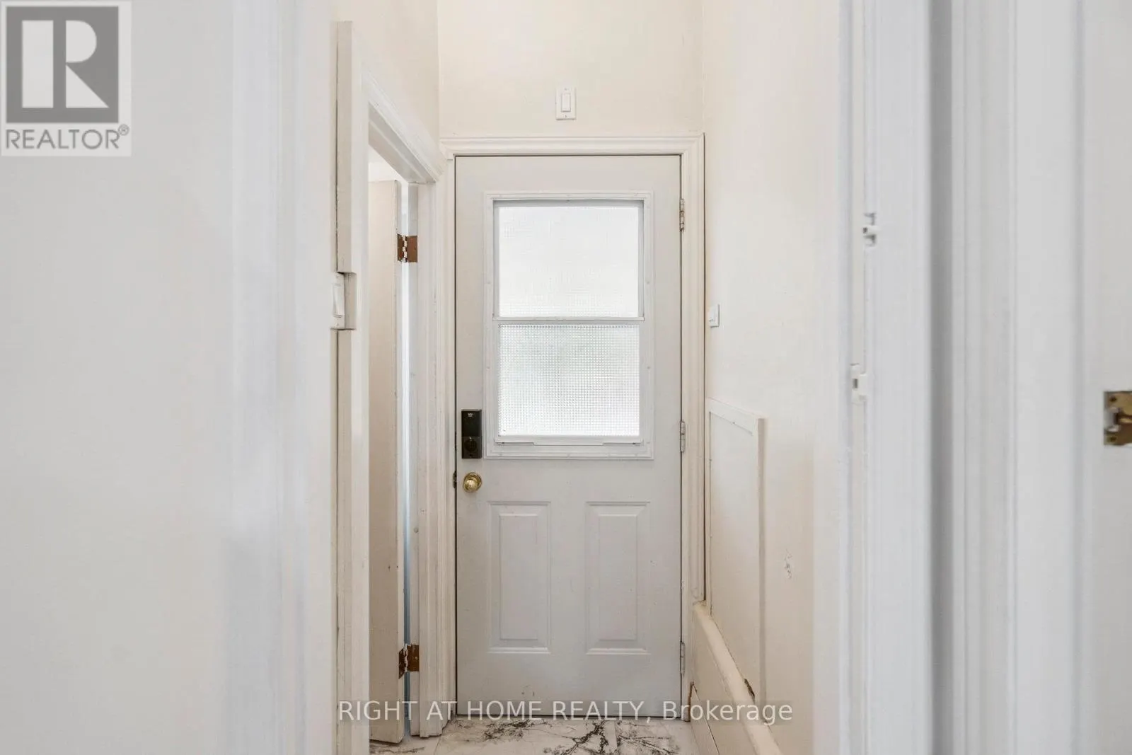 2343 MOUNTAINSIDE DRIVE