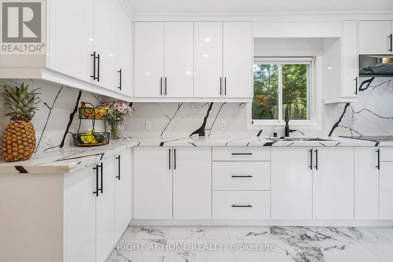 2343 MOUNTAINSIDE DRIVE