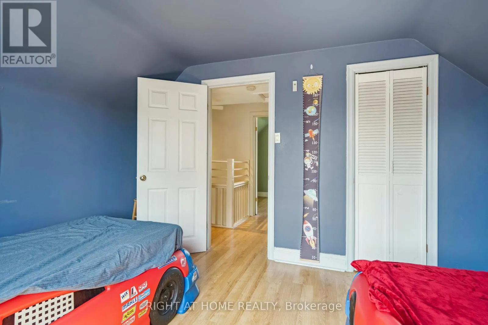 2343 MOUNTAINSIDE DRIVE