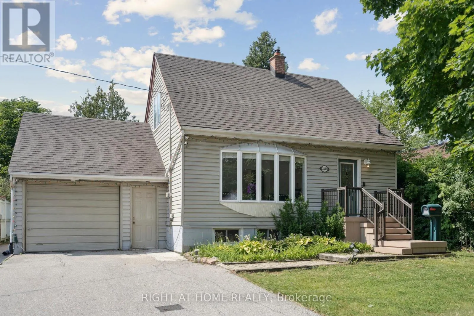 2343 MOUNTAINSIDE DRIVE