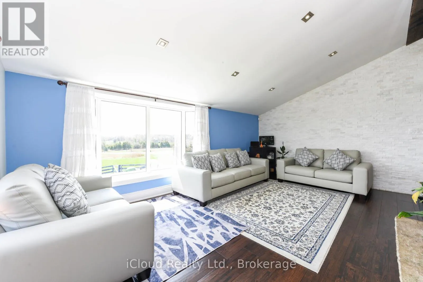 4573 CHARLESTON SIDE ROAD