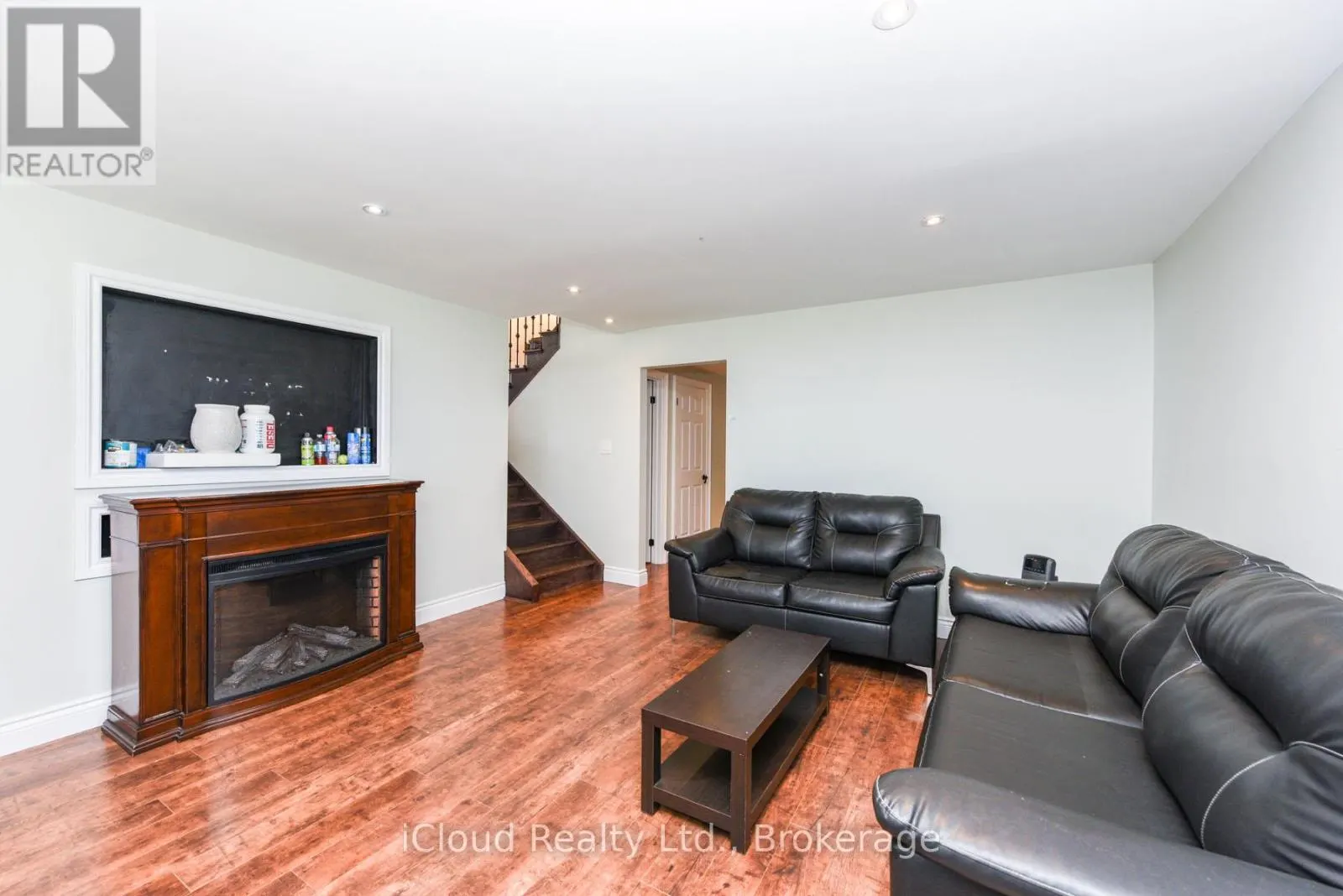 4573 CHARLESTON SIDE ROAD