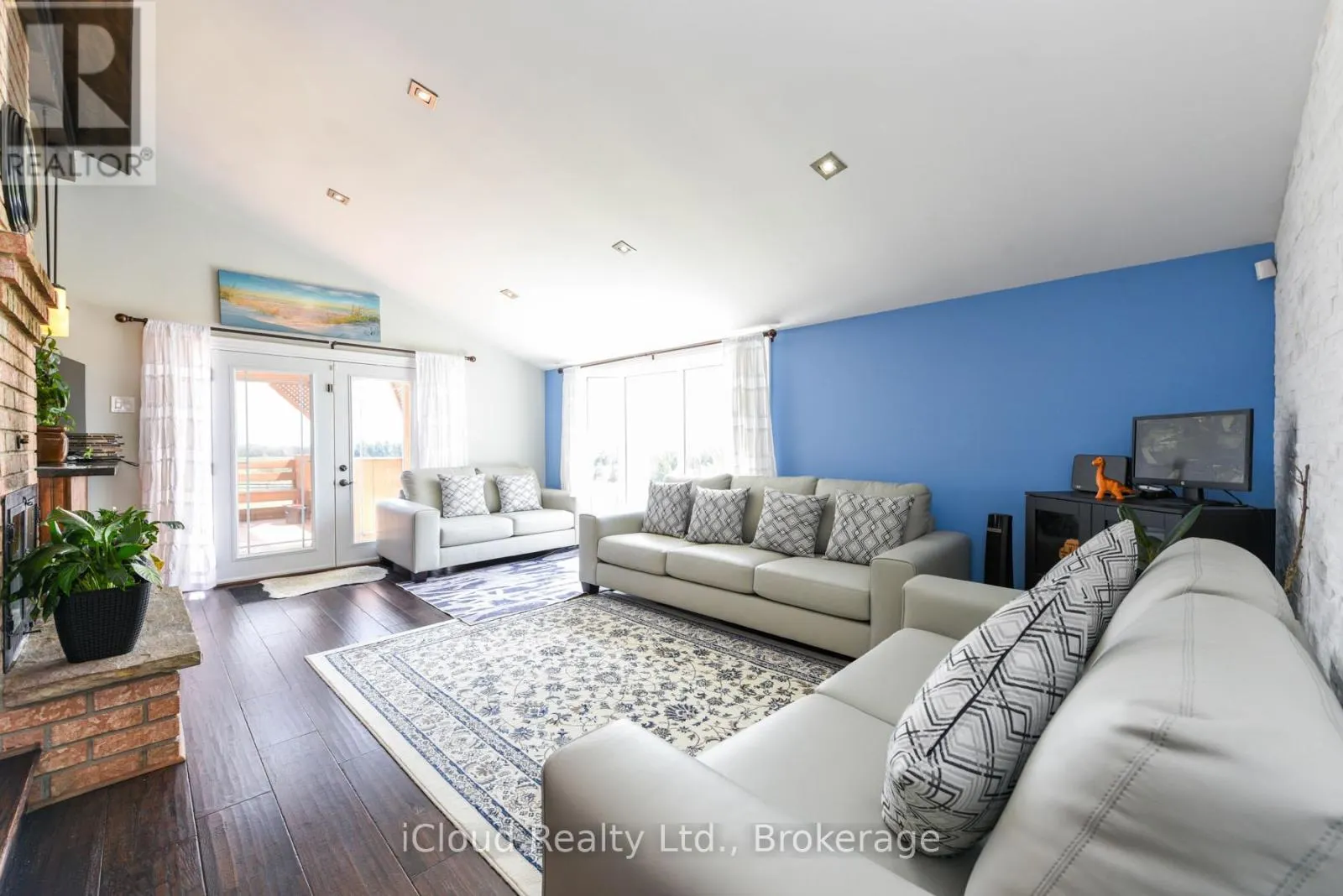 4573 CHARLESTON SIDE ROAD