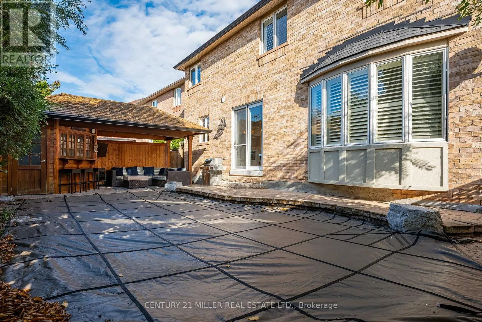 2124 BLACKFOREST CRESCENT