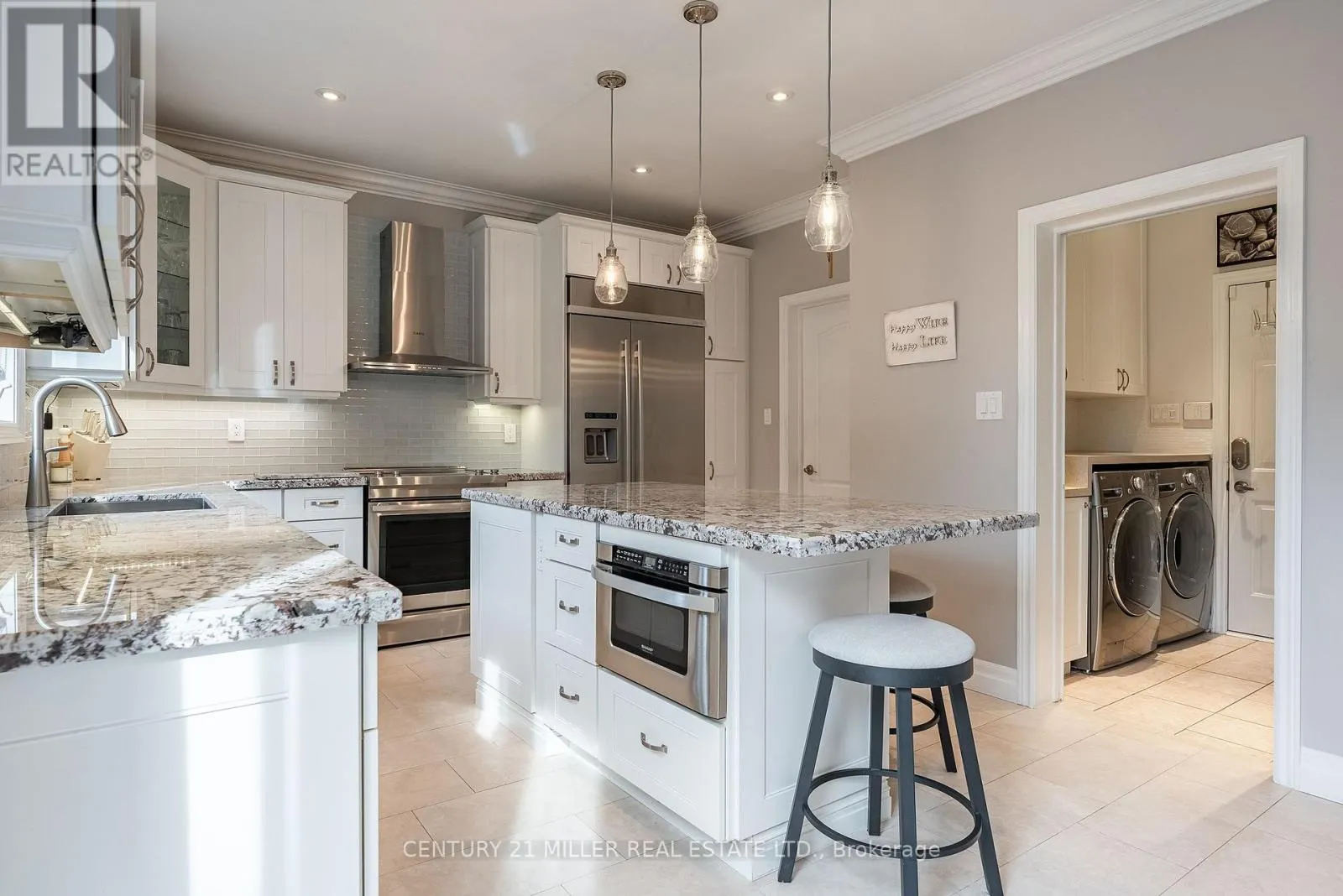 2124 BLACKFOREST CRESCENT