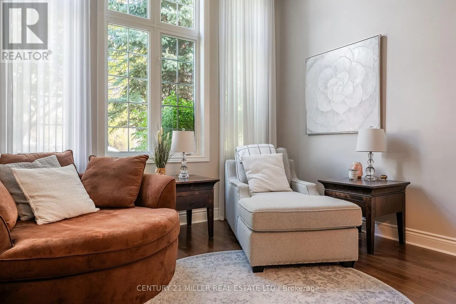 2124 BLACKFOREST CRESCENT