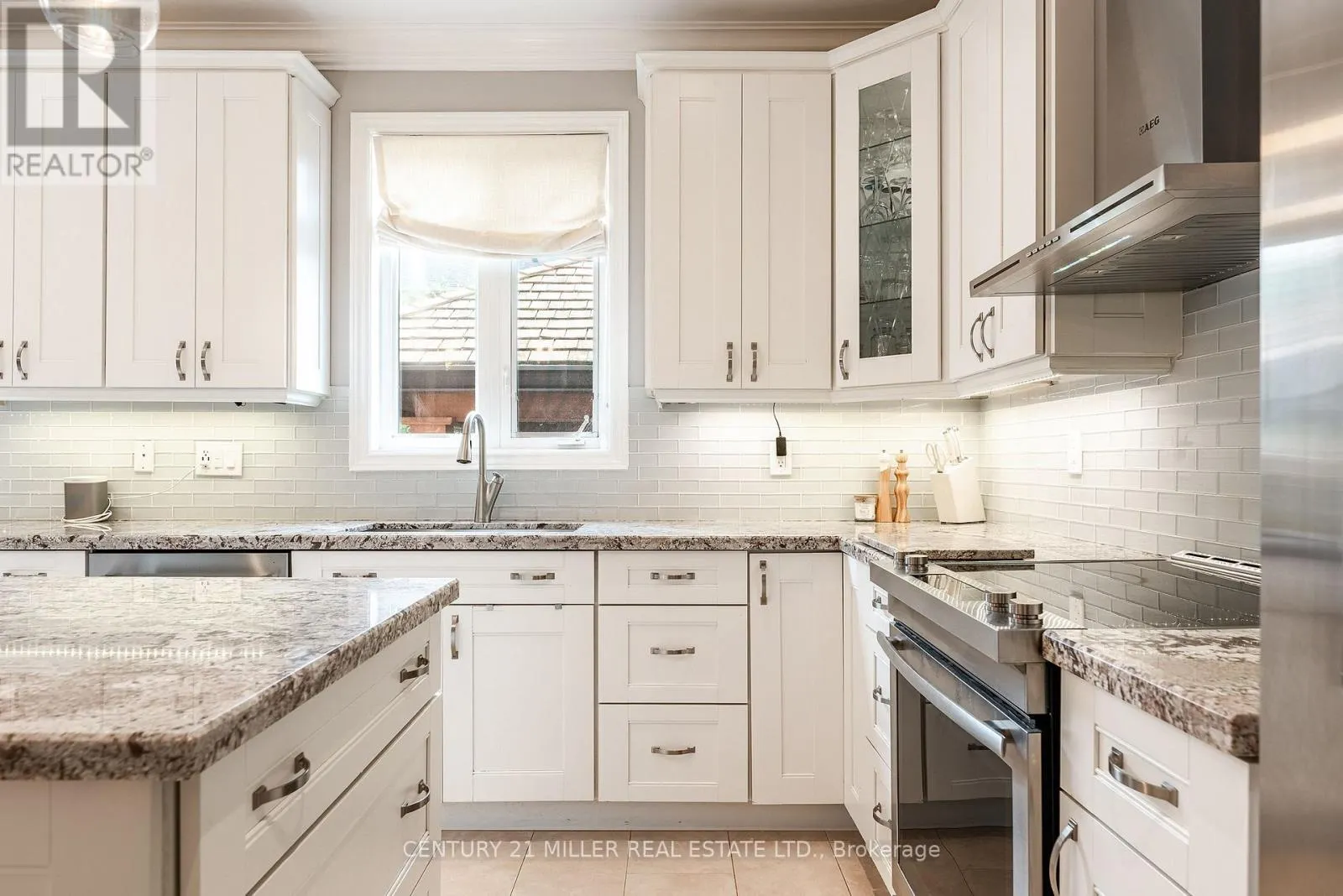 2124 BLACKFOREST CRESCENT