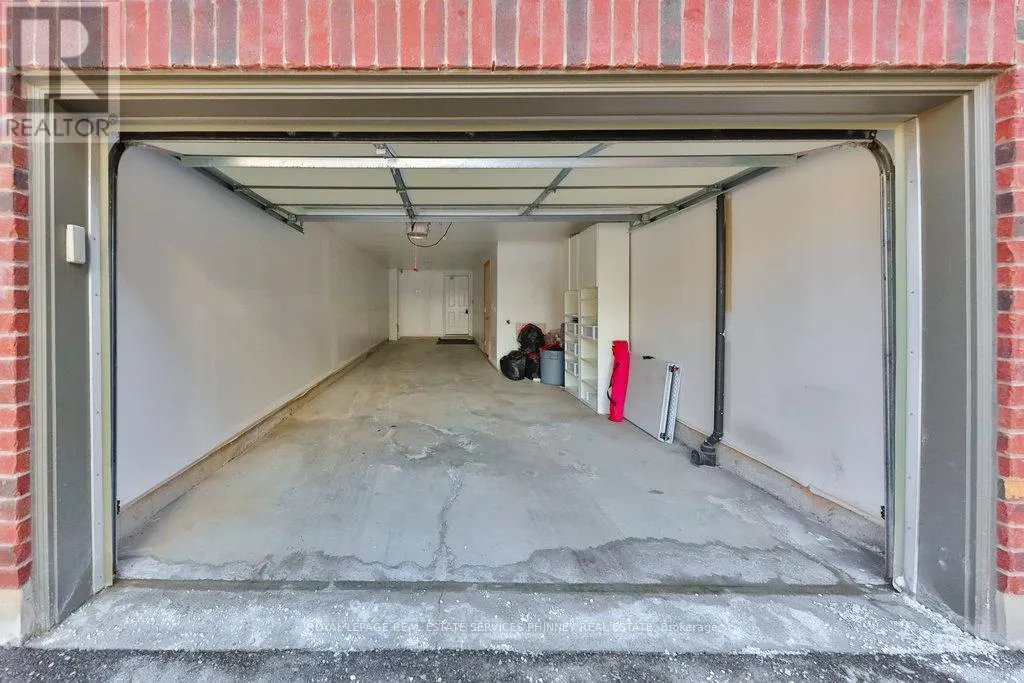 10 - 2160 TRAFALGAR ROAD W