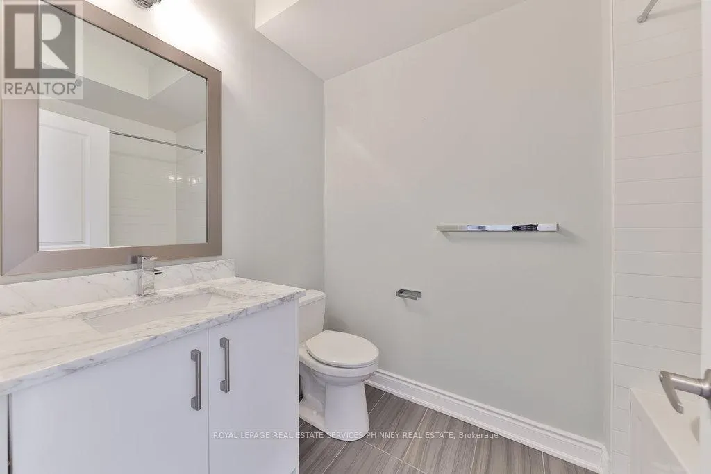 10 - 2160 TRAFALGAR ROAD W