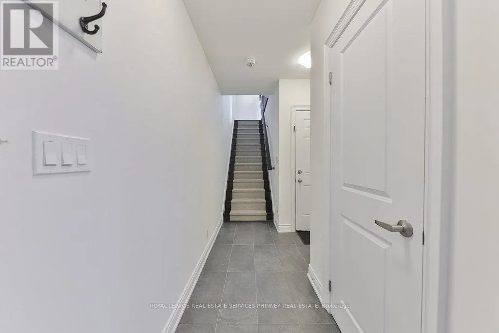 10 - 2160 TRAFALGAR ROAD W