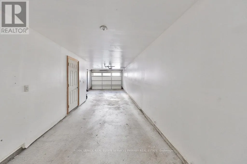 10 - 2160 TRAFALGAR ROAD W