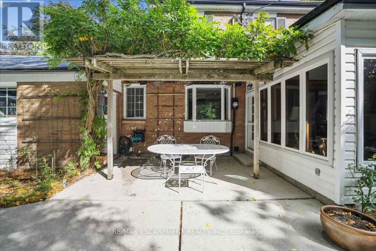 222 STRATHCONA DRIVE