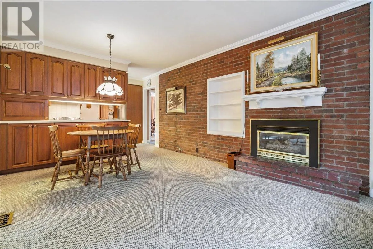 222 STRATHCONA DRIVE