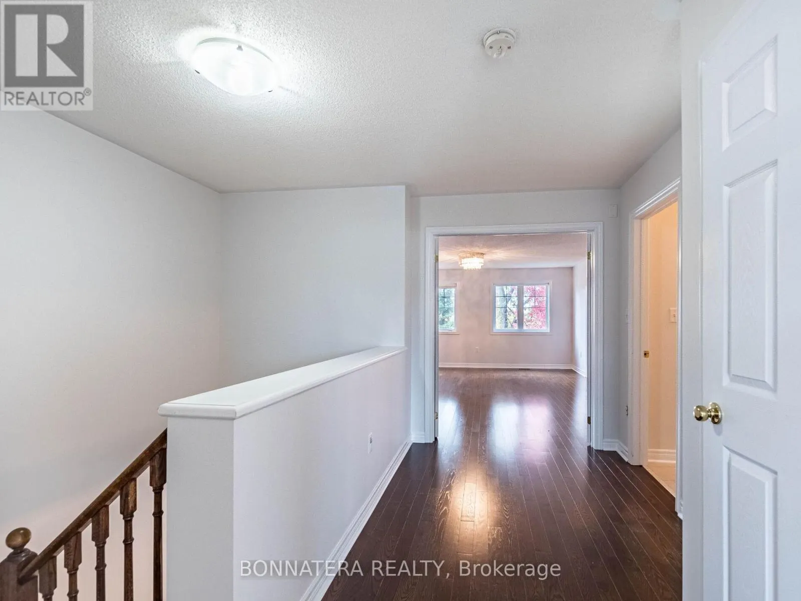 19 - 3275 STALYBRIDGE DRIVE