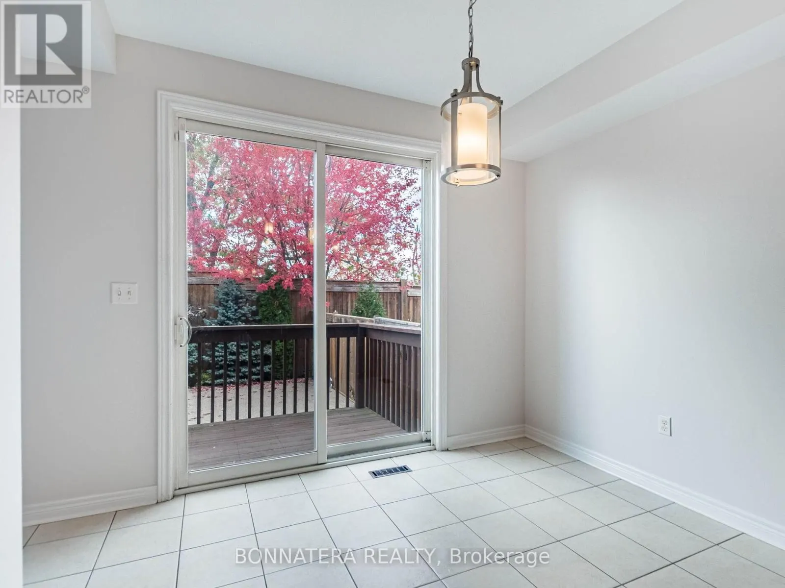 19 - 3275 STALYBRIDGE DRIVE