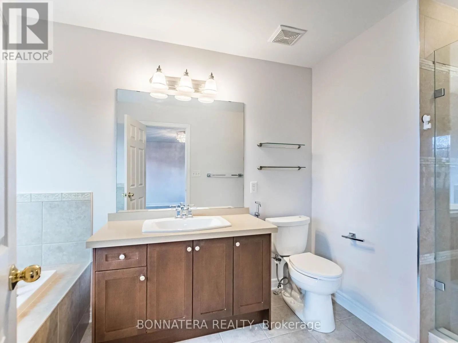 19 - 3275 STALYBRIDGE DRIVE